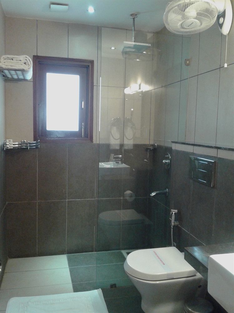 Ahuja Residency Sunder Nagar 3* New Delhi