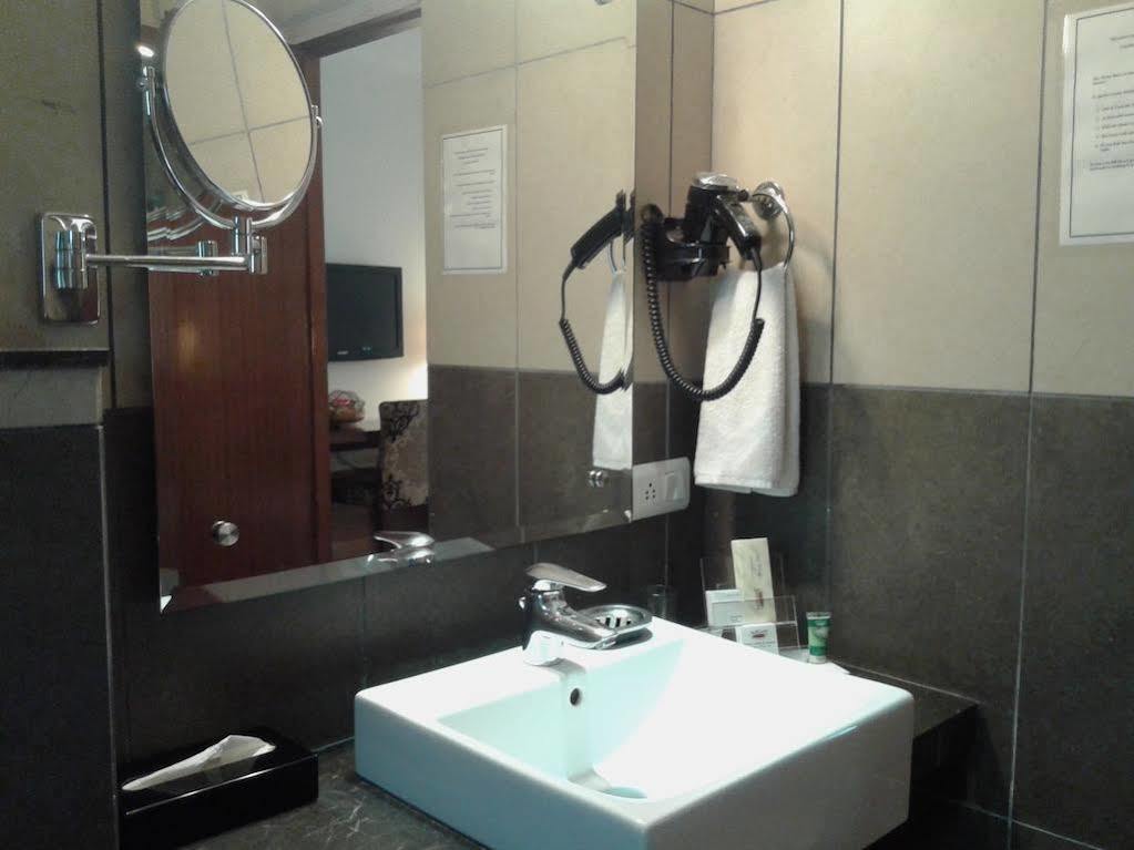Ahuja Residency Sunder Nagar Hotel 3*