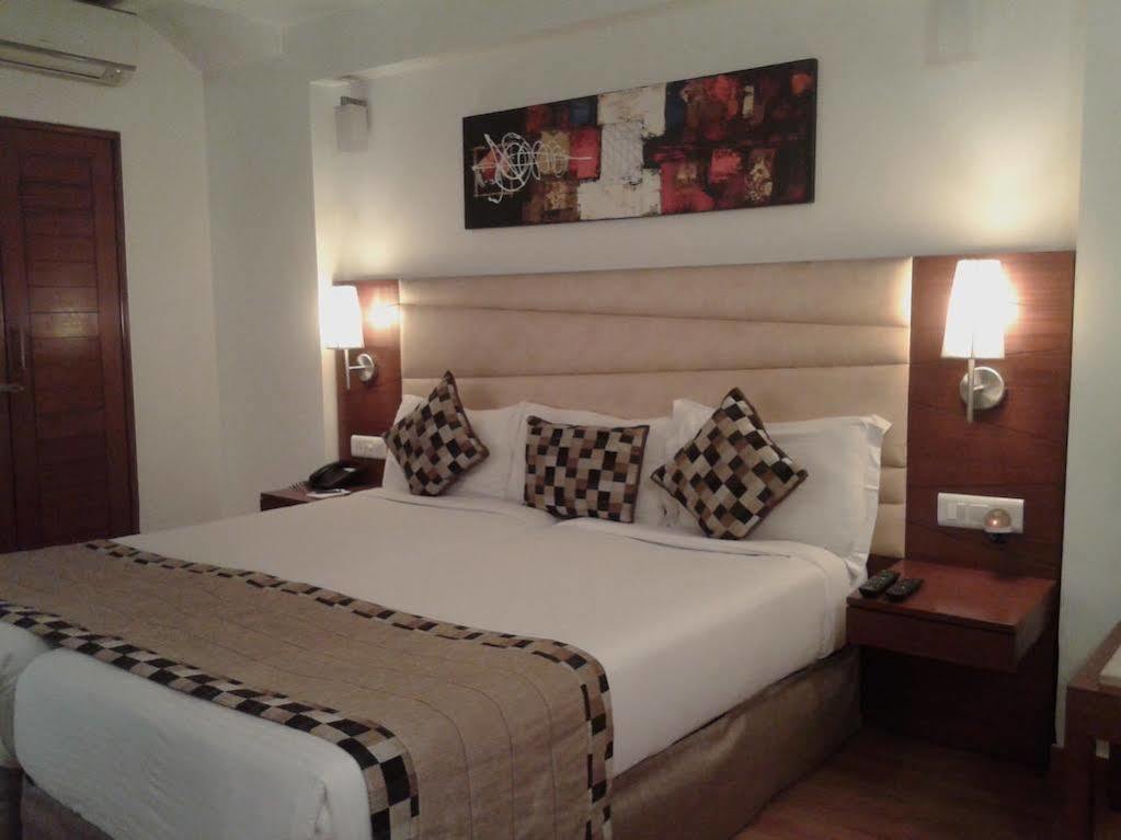 Hotel Ahuja Residency Sunder Nagar New Delhi