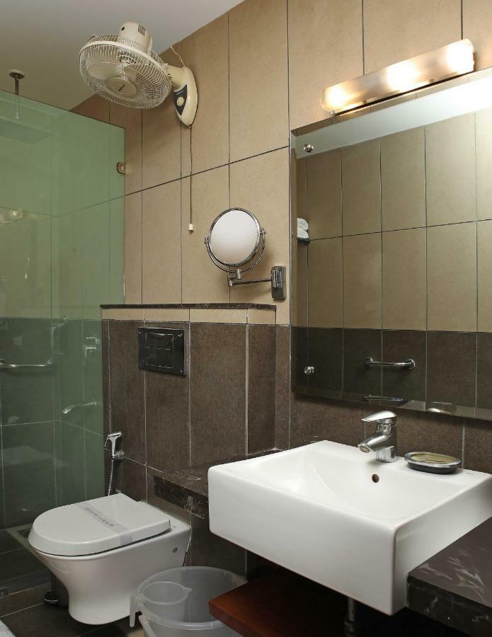 Ahuja Residency Sunder Nagar 3* New Delhi
