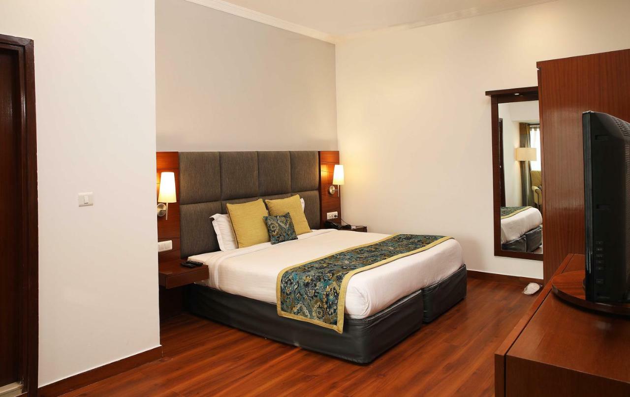 Ahuja Residency Sunder Nagar 3*