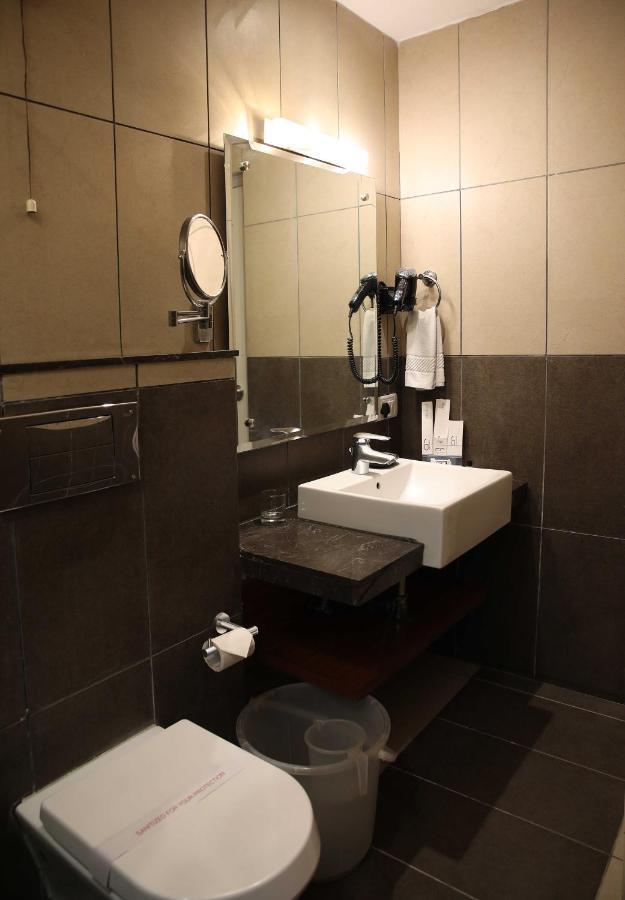 Hotel Ahuja Residency Sunder Nagar