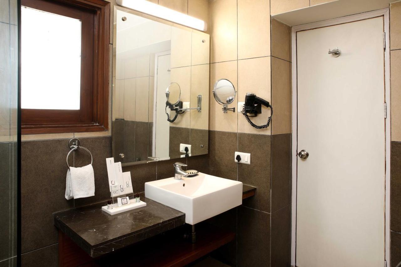 Ahuja Residency Sunder Nagar Hotel 3*
